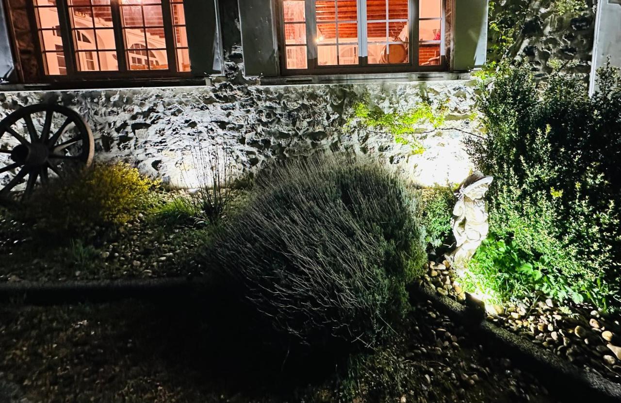 Hl Hotel De La Loire Goudet エクステリア 写真